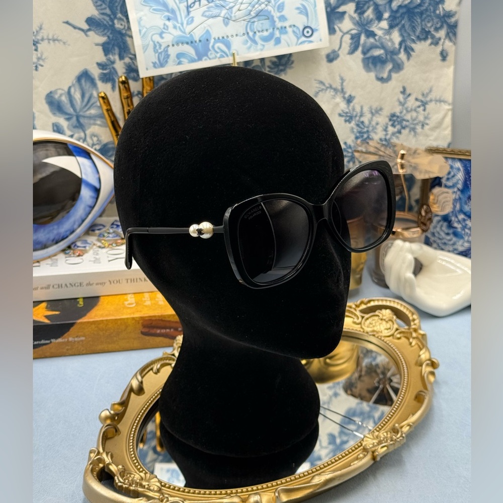 🆕 CHANEL 🧿 NWOT CH5339H Oversized Square Sunglass with Pearl Detail, Black - Picture 6 of 16